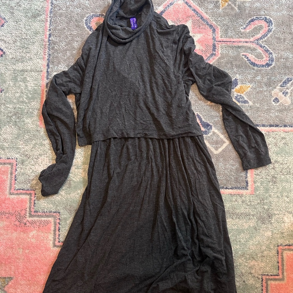 Elegant Black Long-Sleeve Dress